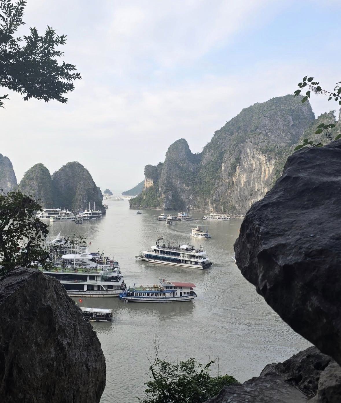 Top 1 Ha Long-Lan Ha Bay Luxury 5 Star Cruises & Balcony Cabin